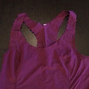 Lululemon run a marathon singlet